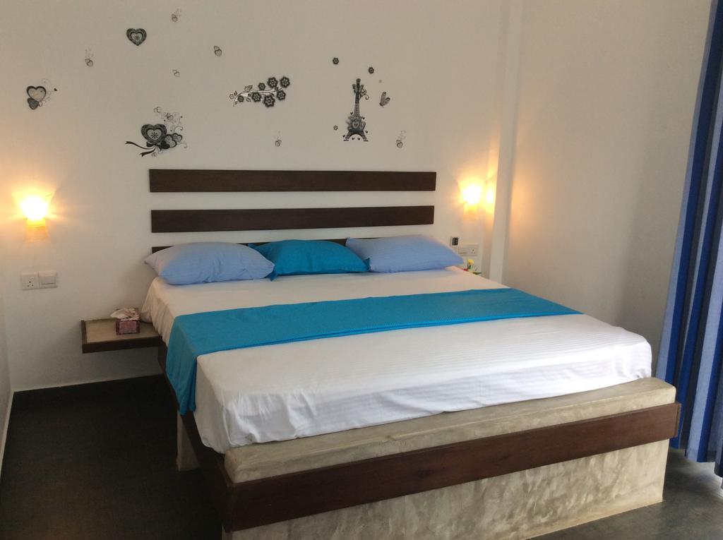 Petit Guest House Negombo Phòng bức ảnh